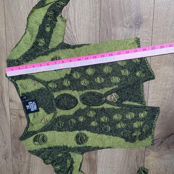 The Ragged Priest distressed Long Sleeve Cutout green Top size 6 - Picture 6 of 11